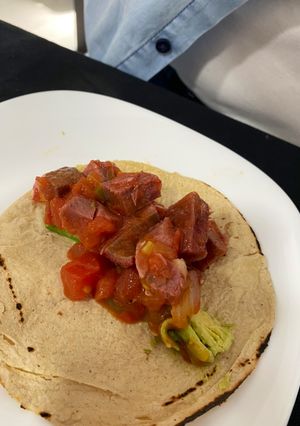 Una foto de De lengua me como... varios tacos!!