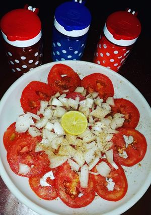 સલાડ (Salad Recipe In Gujarati) રેસીપી મુખ્ય ફોટો