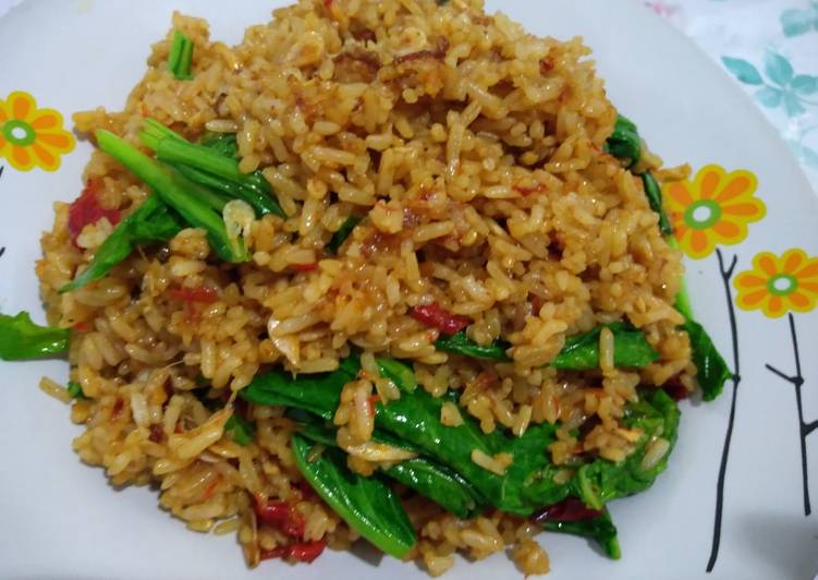 1Cara Membuat Nasi goreng sawi rebon yang Renyah