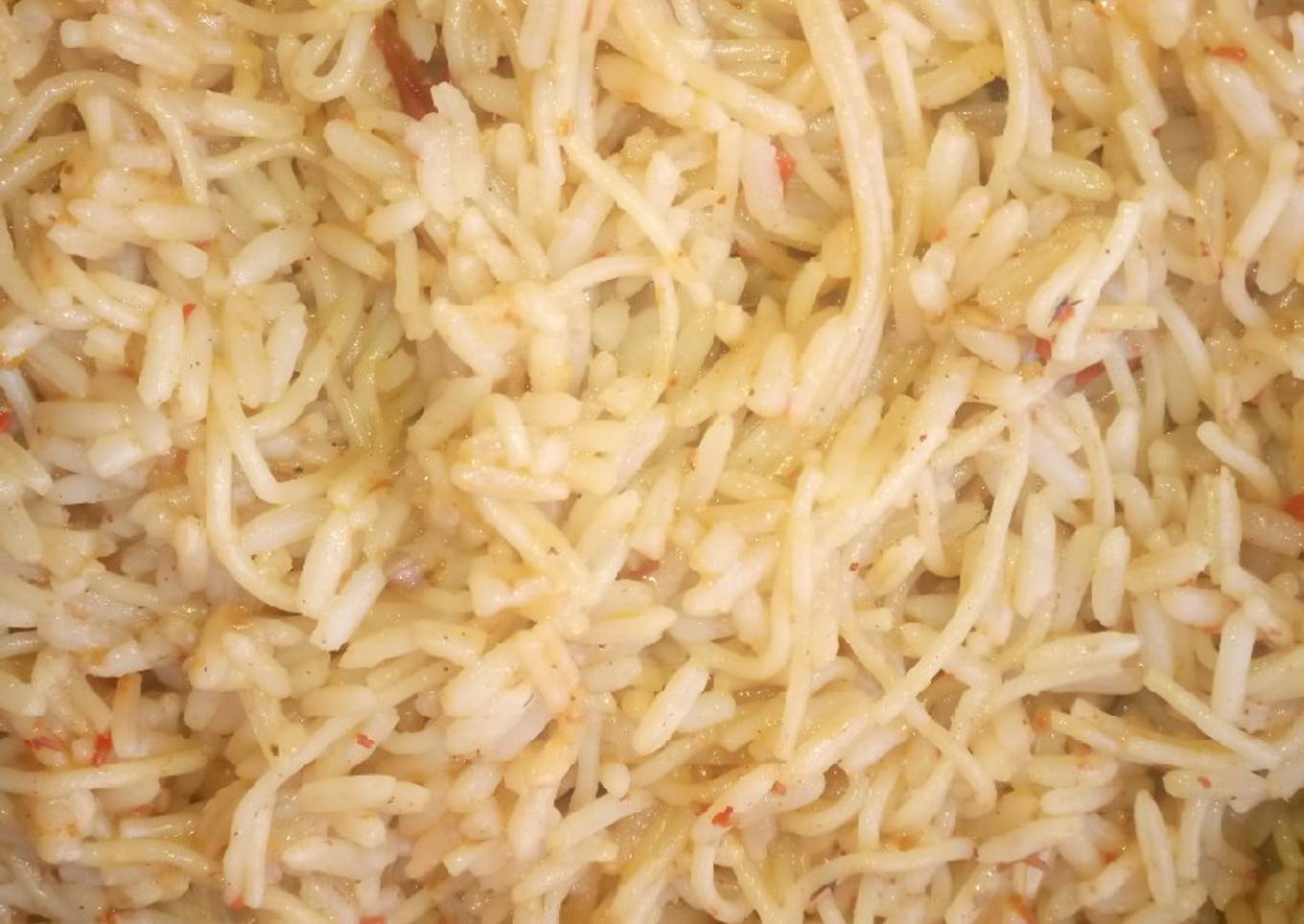 Simple jollofrice with spaghetti