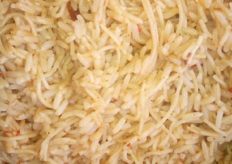 Step-by-Step Guide to Prepare Perfect Simple jollofrice with spaghetti