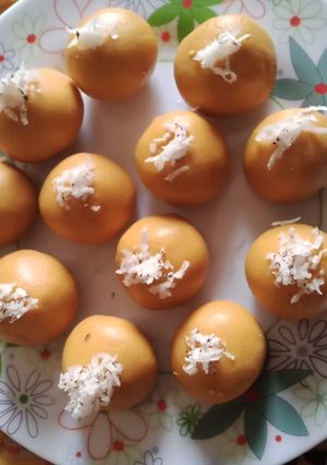बेसन के लड्डू (Besan ke ladoo recipe in hindi) रेसिपी मुख्य फोटो