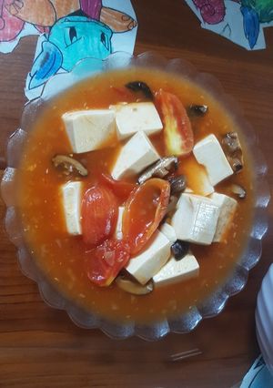 Hình của món Đậu phụ sốt cà chua và nấm.
