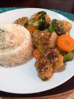 A picture of Sweet and Sour Chicken in Orange Sauce 🍊.