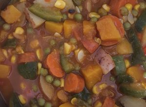 Una foto de Cazuela de verduras vegetariana vegana deliciosa, saludable, light y muy fácil!