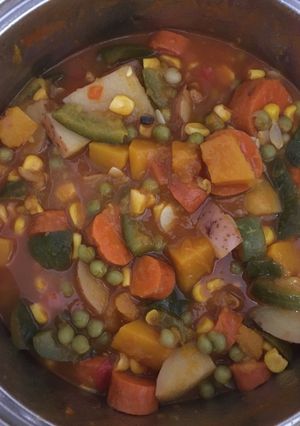 Una foto de Cazuela de verduras vegetariana vegana deliciosa, saludable, light y muy fácil!