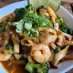 A picture of Eringi [エリンギ] Mushroom, Prawns & Broccoli in Sweet Oyster Sauce.
