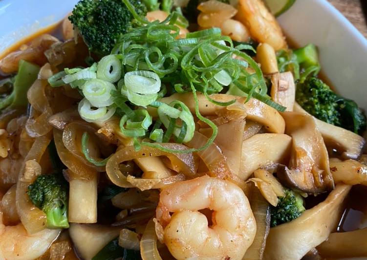 eringi エリンギ mushroom prawns broccoli in sweet oyster sauce recipe main photo