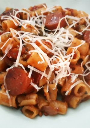 Φωτογραφία της συνταγής "Spaghetti κοφτό με Φρανκφούρτης"