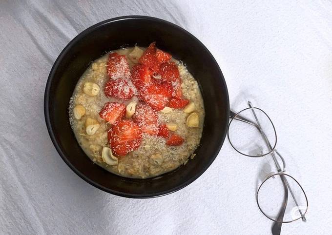 Recette de Parfait Strawberry Overnight oats vegan