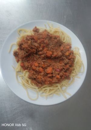 Una foto de Tallarines con salsa italiana