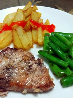 Foto resep Tuna Steak with Potato and Sauteed Green Beans