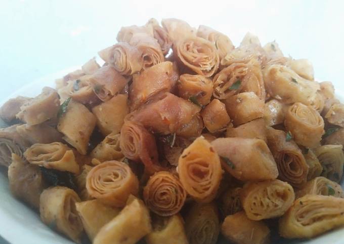 Cara Membuat Cemilan kulit lumpia Simpel