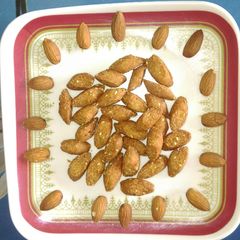 A picture of Almond snacks.