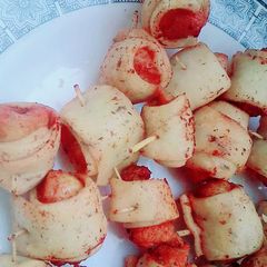 A picture of Chicken roll samosa.