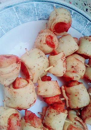 A picture of Chicken roll samosa.