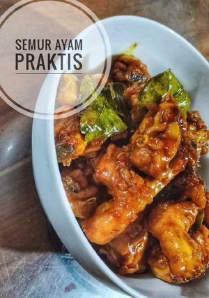 Foto resep Semur Ayam Praktis