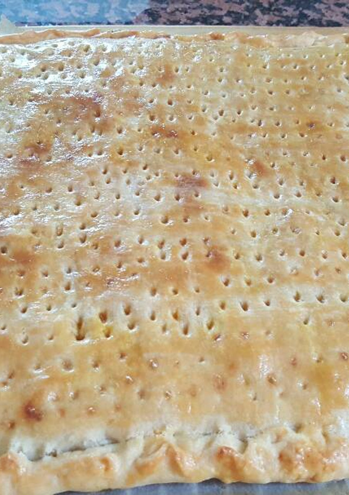 Una foto de Empanada de atún y verduras