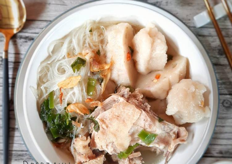 Bakso Ayam Kampung Isi Rawit Dengan Balungan