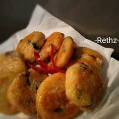 A picture of Perkedel Bakso Jamur.