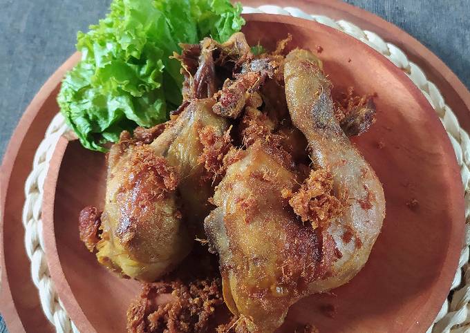 Ayam goreng lengkuas bumbu racik