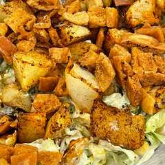 سلطة الخضار مع البطاطا المشوية🥒🥔-レシピのメイン写真