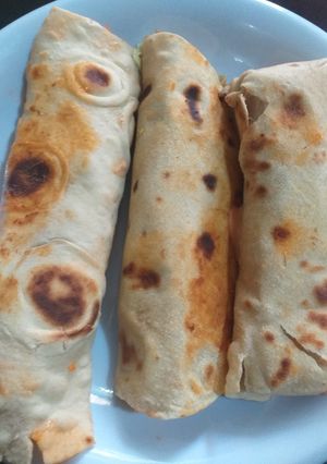 A picture of Home made shawarma.