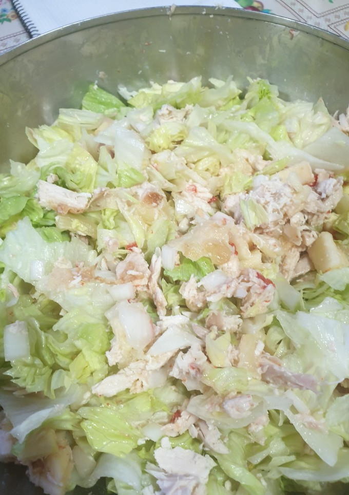 Una foto de Ensalada de pollo Asado🍗🍗