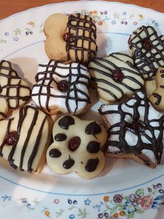 عکسی از دستور شیرینی مارمالادی😋🍩🍪