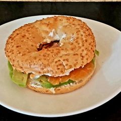 A picture of My Smoked Salmon + Avocado Bagel 🥰.