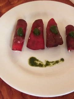 A picture of Stuff Beetroot Roll.
