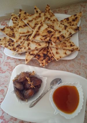 صورة لوصفة خبز فطير الجزائري ((خير من ڨاتو))😋👍