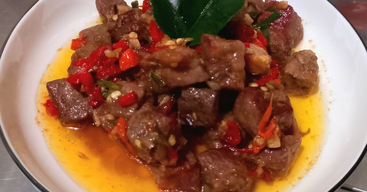 Saikoro bumbu sambel matah