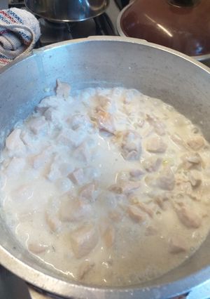 Una foto de Strogonof acompañado con arroz 😋