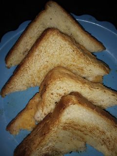 आलू ब्रेड सैंडविच (Aloo bread sandwich recipe in Hindi) रेसिपी मुख्य फोटो