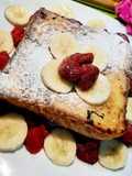 French Toast with banana n Strawberry 😋
