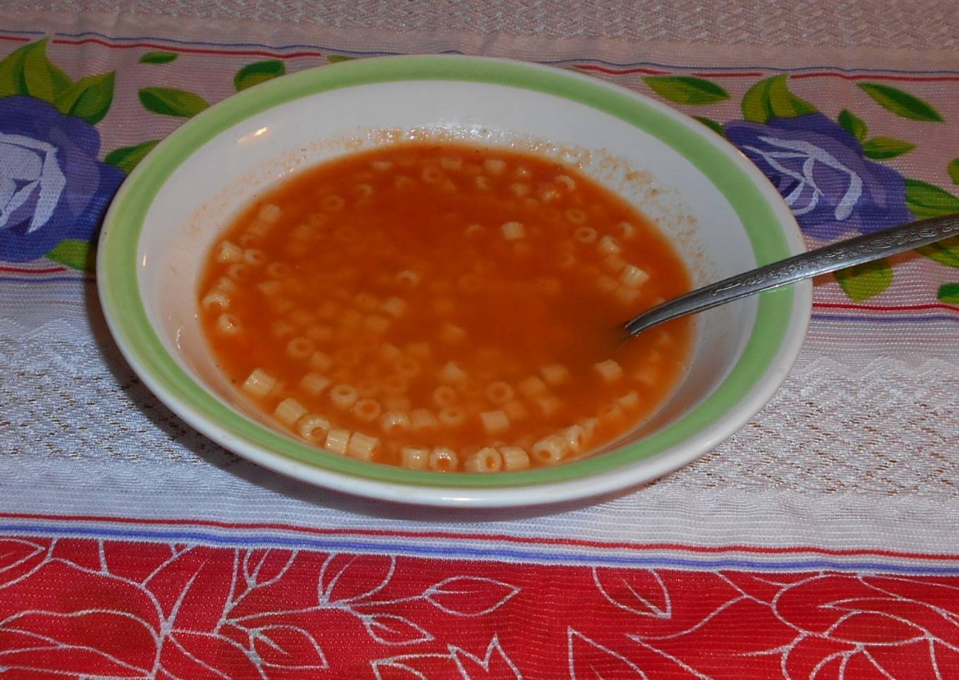 Sopa de pasta casera mexicana