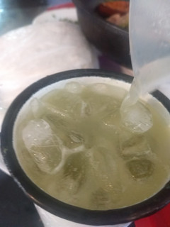 Una foto de Agua Fresca de Pepino y Limón