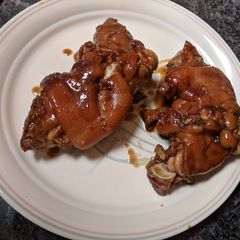 A picture of Chinese Braised Pork Trotters.