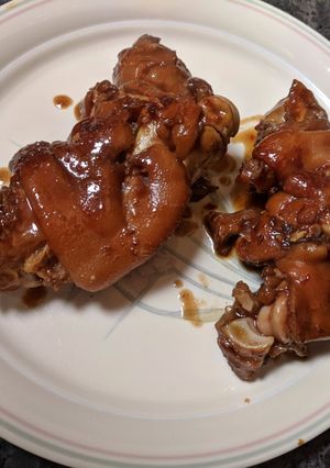 A picture of Chinese Braised Pork Trotters.