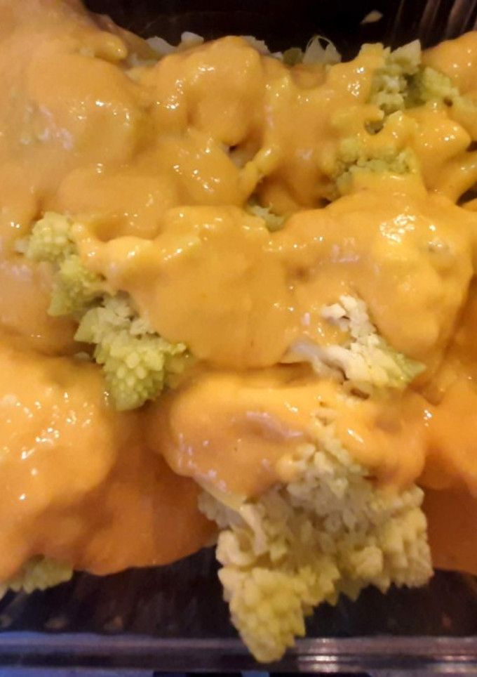 Una foto de Queso vegano tipo cheddar