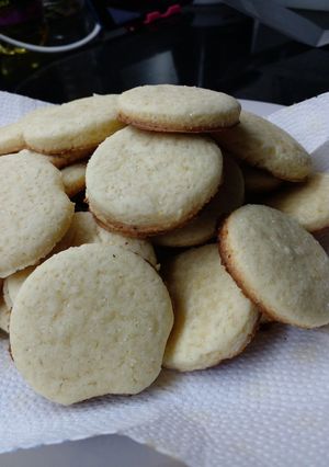 Una foto de Galletitas de Limón caseras