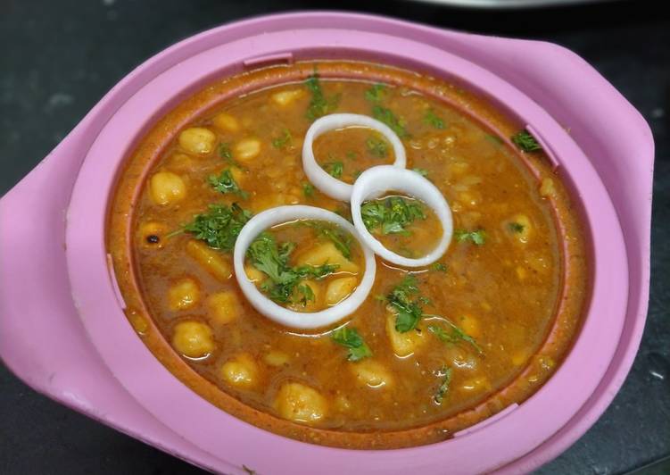 Simple Way to Prepare Favorite Dhaba style chickpeas sabji