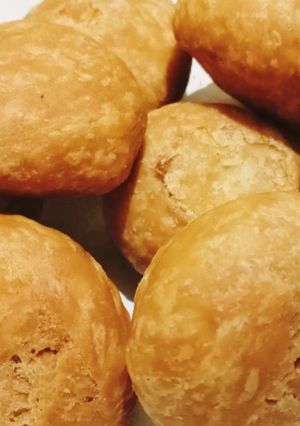 खस्ता कचोरी(khasta kachori recipe in hindi) रेसिपी मुख्य फोटो