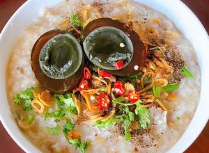 Hình của món Cháo sườn hạt sen nấm 🍲.