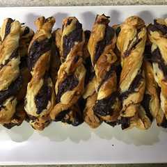 Una foto de Ricitos de hojaldre con crema de chocolate