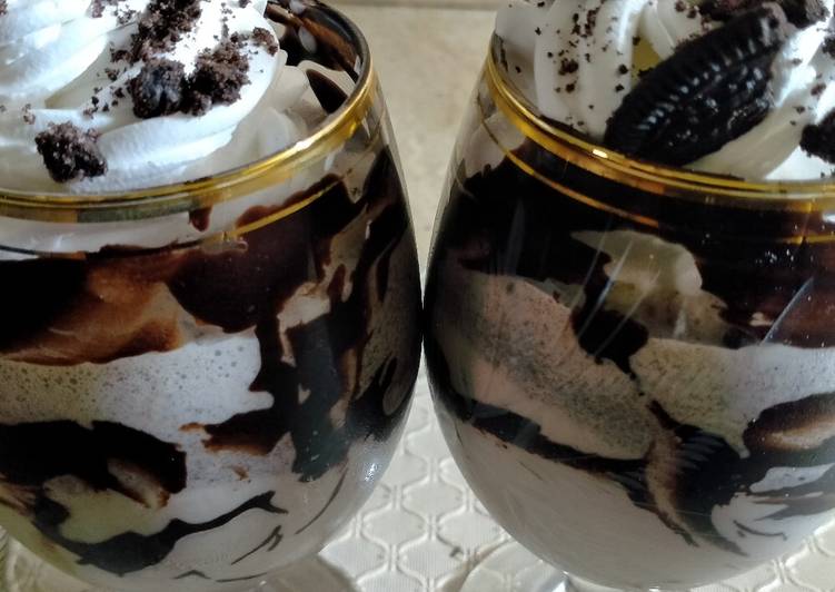 How to Prepare Quick Oreo ice cream shake