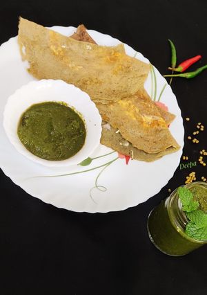 A picture of Moong Dal Dosa.