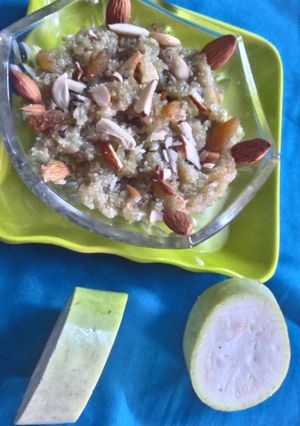A picture of Bottle gourd (Lauki) halwa.