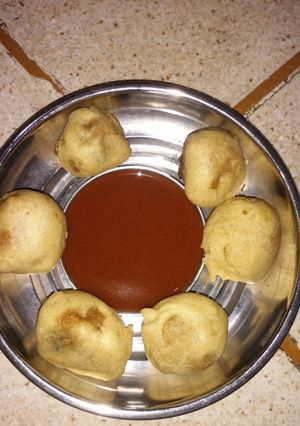 બટેટા વડા(Bateka vada recipe in Gujarati) રેસીપી મુખ્ય ફોટો
